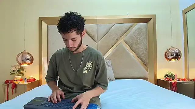 Find your cherished anal broadcaster match with our advanced interactive search and filtering options, allowing you to tailor-make your live event desires.