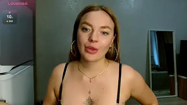 Eva___forever from StripChat is Freechat