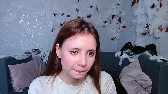 evaa_here_ on StripChat 