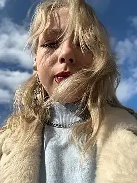 EveLittleSinner from StripChat is Freechat