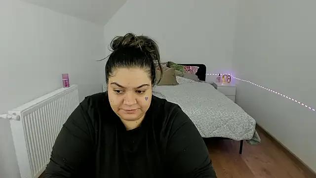 EvvaBBW from StripChat