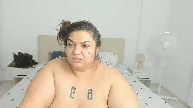 EvvaBBW from StripChat