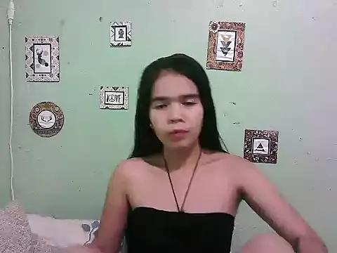 flawless_yue from StripChat is Freechat
