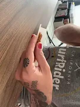 foxxxyntrippy from StripChat is Freechat