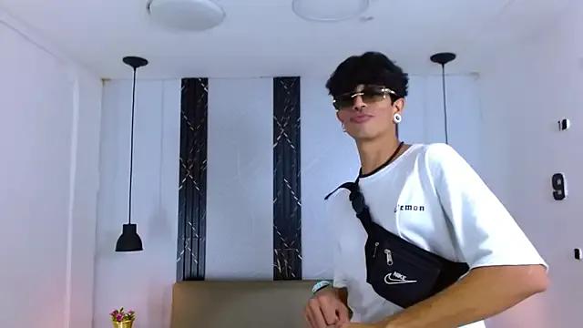 Find your cherished anal broadcaster match with our advanced interactive search and filtering options, allowing you to tailor-make your live event desires.