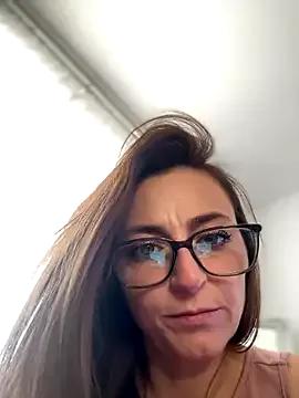 FuckingSunshine37 from StripChat is Freechat