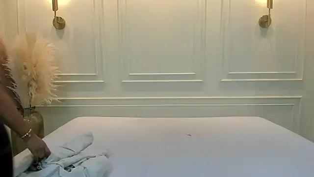 gabysanta_ from StripChat is Freechat