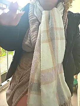 germanwoman01 from StripChat is Freechat