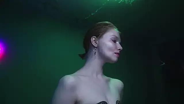 ginger_hugs from StripChat is Freechat