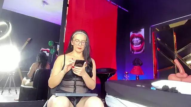 GiorginaRichii from StripChat is Freechat