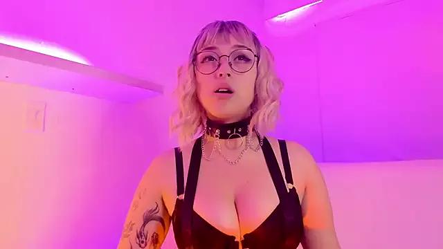 Find your cherished anal broadcaster match with our advanced interactive search and filtering options, allowing you to tailor-make your live event desires.