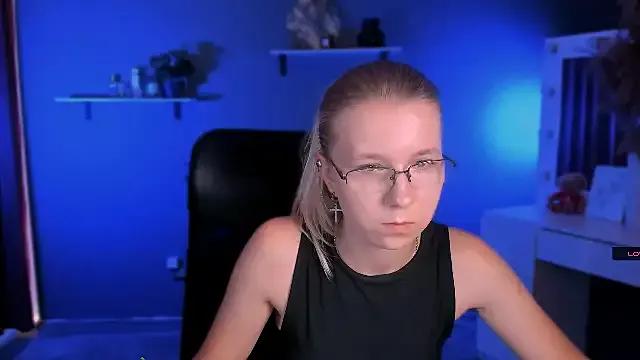 gloria_bubble from StripChat is Freechat