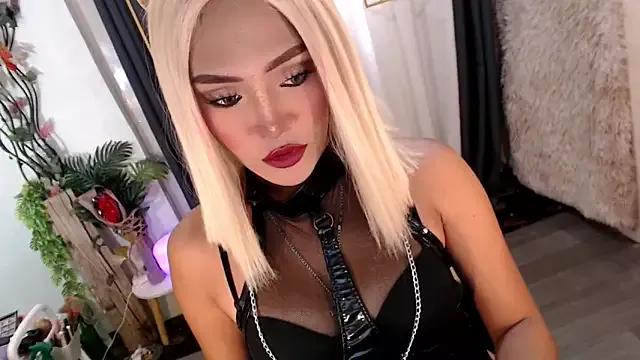 Goddess_Quinnie from StripChat is Freechat