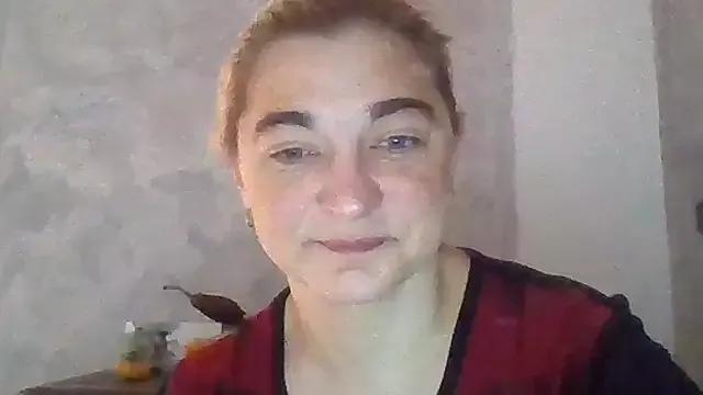 GoldenAngelMilf from StripChat is Freechat