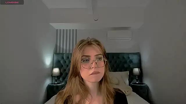 Find your cherished anal broadcaster match with our advanced interactive search and filtering options, allowing you to tailor-make your live event desires.