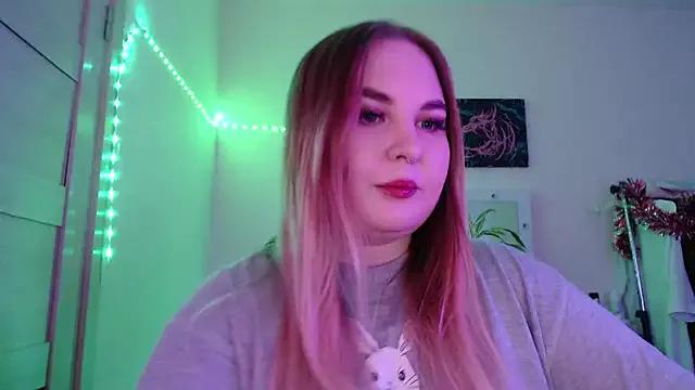 Greeenfriends6969 from StripChat