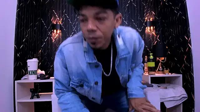 Find your cherished anal broadcaster match with our advanced interactive search and filtering options, allowing you to tailor-make your live event desires.