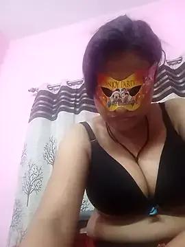 Gullapi from StripChat