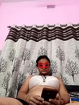 Gullapi from StripChat