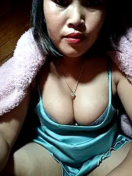 halenka-00 from StripChat is Freechat