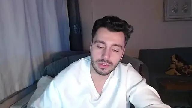 handsomeee04 from StripChat is Freechat