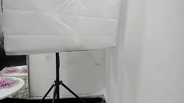 Hanna_Marshall_ from StripChat