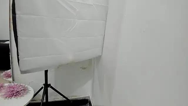 Hanna_Marshall_ from StripChat