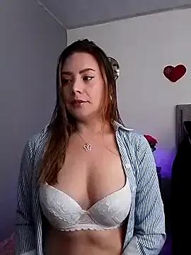 Hannah_Bonnie7 from StripChat is Freechat