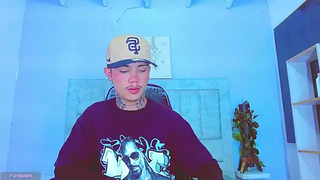 HannibalLester from StripChat is Freechat