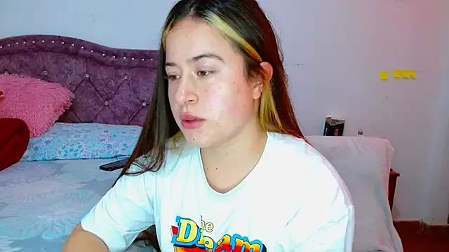 Hanssel_tess from StripChat is Freechat