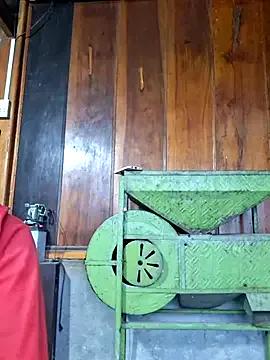 Helenzz from StripChat