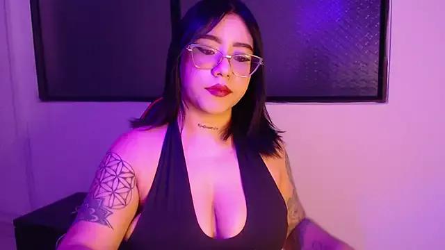 Hell_Girll_ from StripChat is Freechat