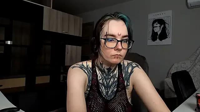 HighelikeGirl from StripChat is Freechat