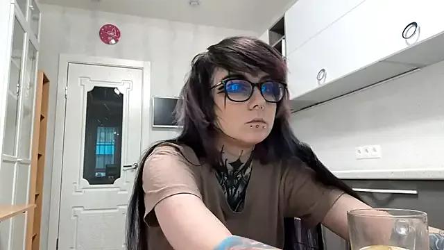 HighelikeGirl from StripChat is Freechat
