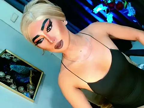 HOLLYWOOD_QUEEN_88 from StripChat