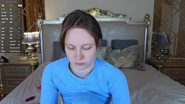 HolyBabyDoll from StripChat is Freechat