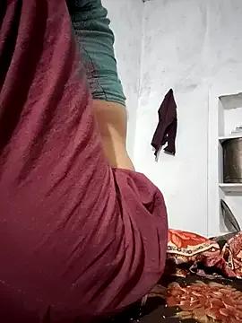 Hot_soniya_xeci from StripChat is Freechat