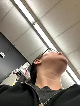 Find your cherished anal broadcaster match with our advanced interactive search and filtering options, allowing you to tailor-make your live event desires.