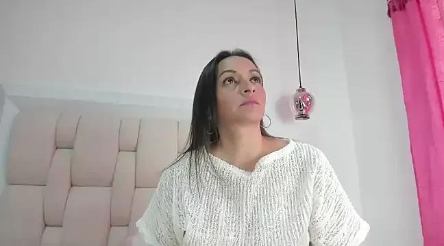 Hottest_Mature from StripChat