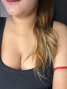 Hottie_shonaa from StripChat is Freechat