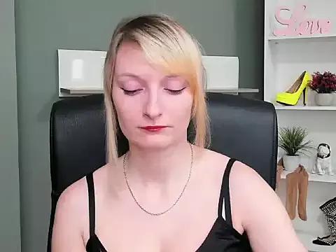 HottieBlair from StripChat