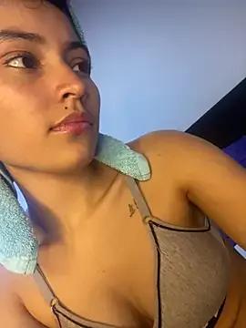 hotwife26 from StripChat is Freechat