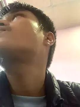 Hullax from StripChat is Freechat