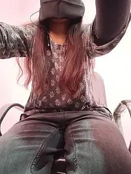 Iamyourdarling from StripChat is Freechat