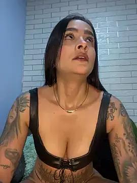 Im_Fernanda from StripChat is Freechat