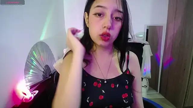 immisssilver from StripChat is Freechat