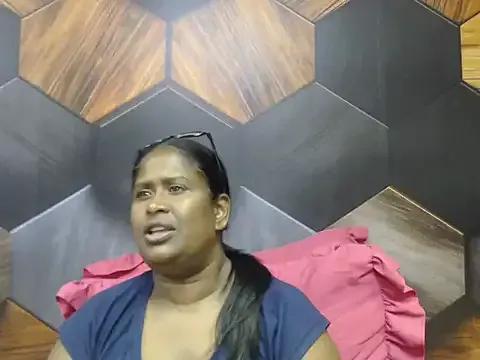 IndianDeluxe from StripChat is Freechat