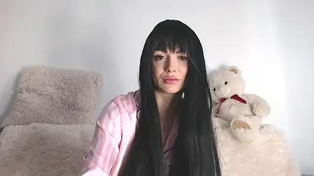 Inesbabe from StripChat is Freechat