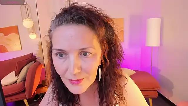 Irene_Marlow from StripChat is Freechat