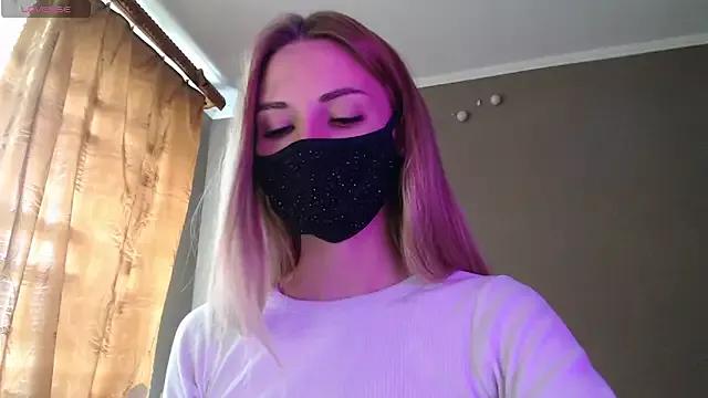 Iris_lave from StripChat is Freechat